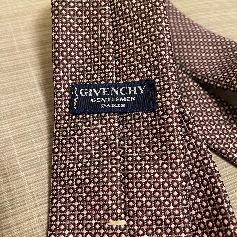 Givenchy Gentleman Paris Red Diamond Print Tie